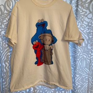 Uniqlo knock off tee